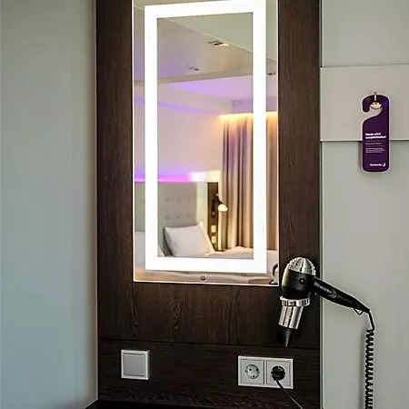 Premier Feuerbach Hotel 3*