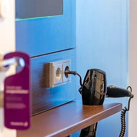 Premier Feuerbach Hotel 3*